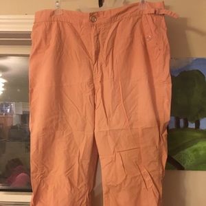 Zena size 14 peach capris